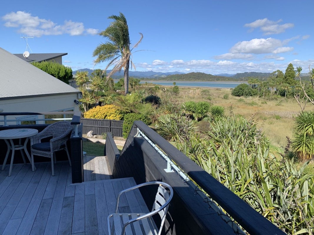 17 Rangitukehu Street, Ohope, Ohope - Carousel 17