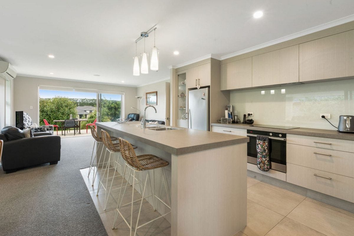 42 Maniaroa Drive, Katikati, Katikati - Carousel 2