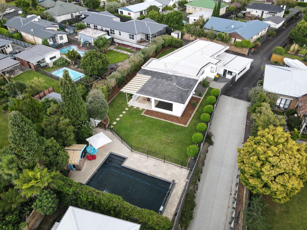 10 Martin Street, Fairfield, Hamilton - Carousel 1