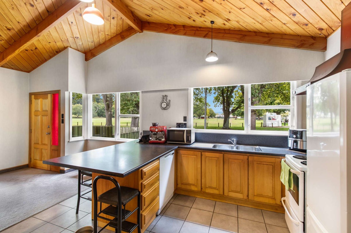 55A Halswell Street, Whanganui, Whanganui - Carousel 2