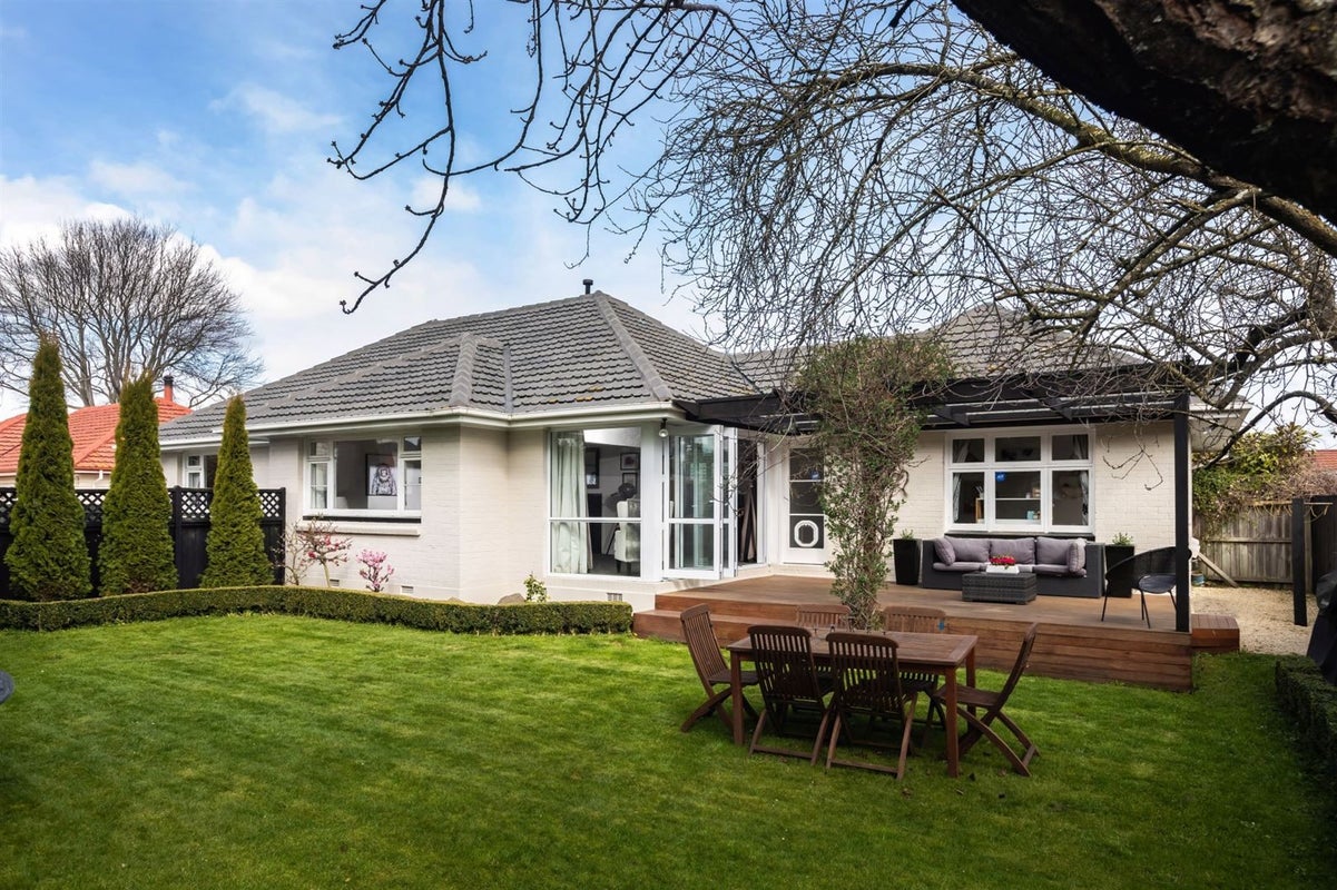 1/14 Meadow Street, Papanui, Christchurch - Carousel 1