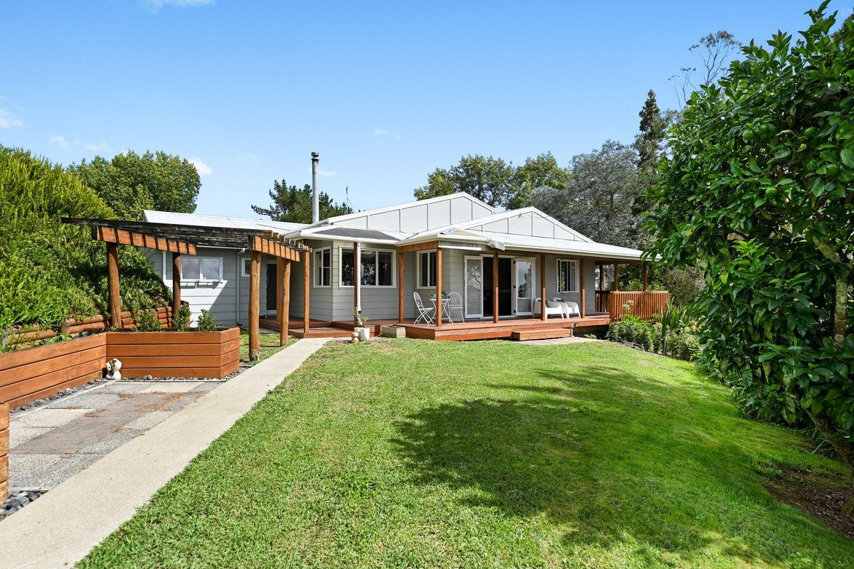 38 Taitua Road, Temple View, Hamilton - Carousel 1