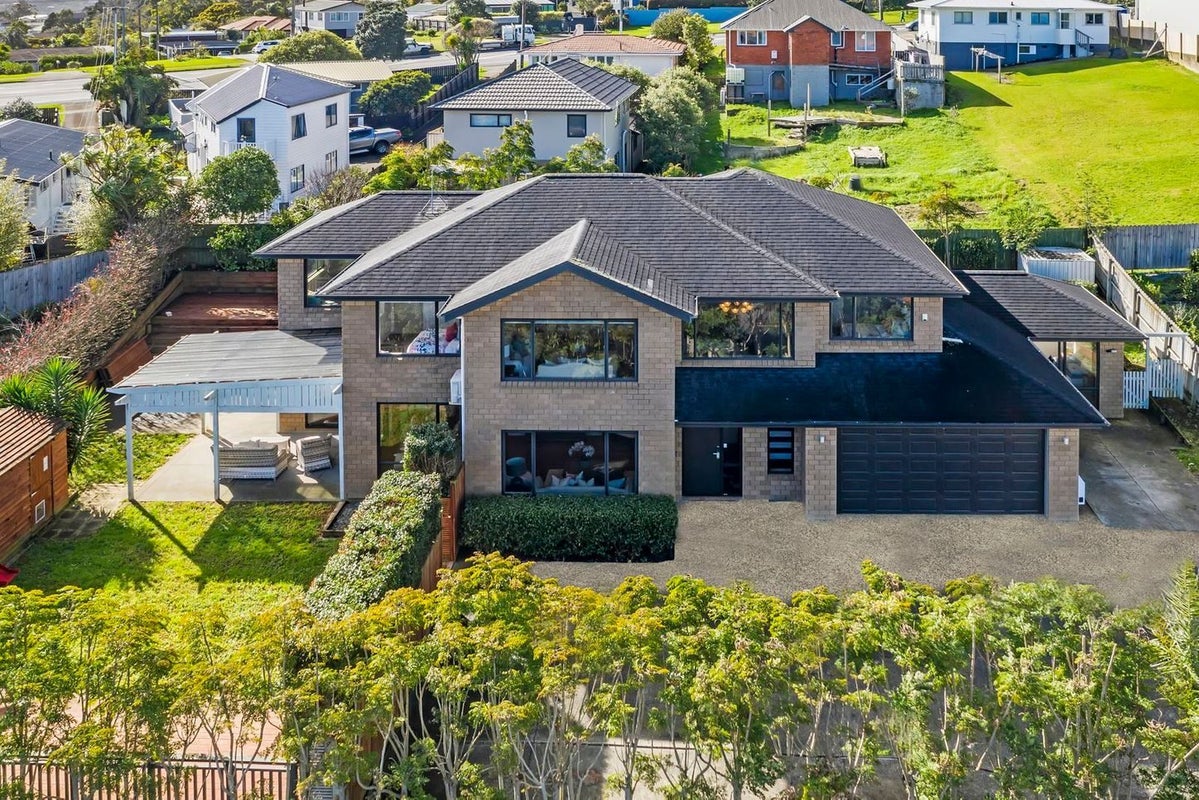 33 Kilkelly Avenue, Pinehill, Auckland - Carousel 2