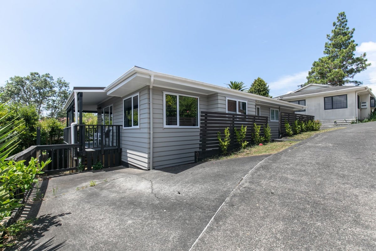 2147A Great North Road, Avondale, Auckland - Carousel 11