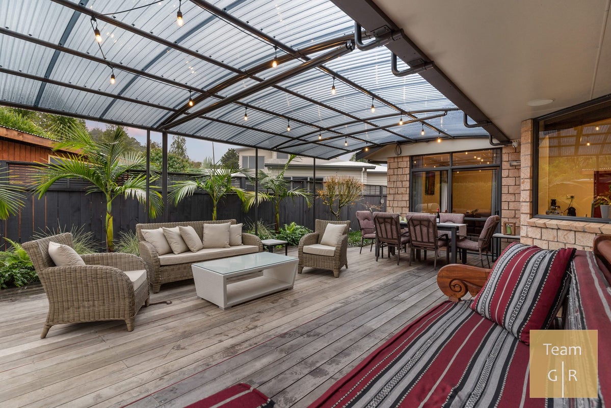 11 Nita Place, The Gardens, Auckland - Carousel 1