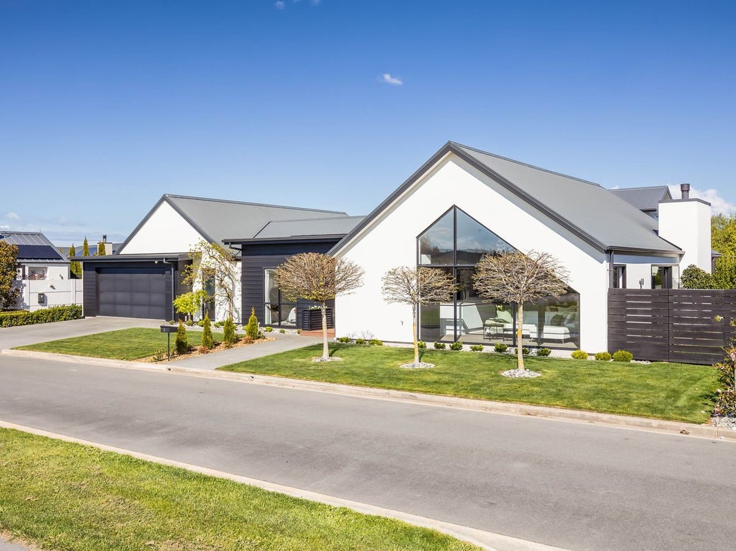 6 Waitikiri Square, Parklands, Christchurch - Carousel 30