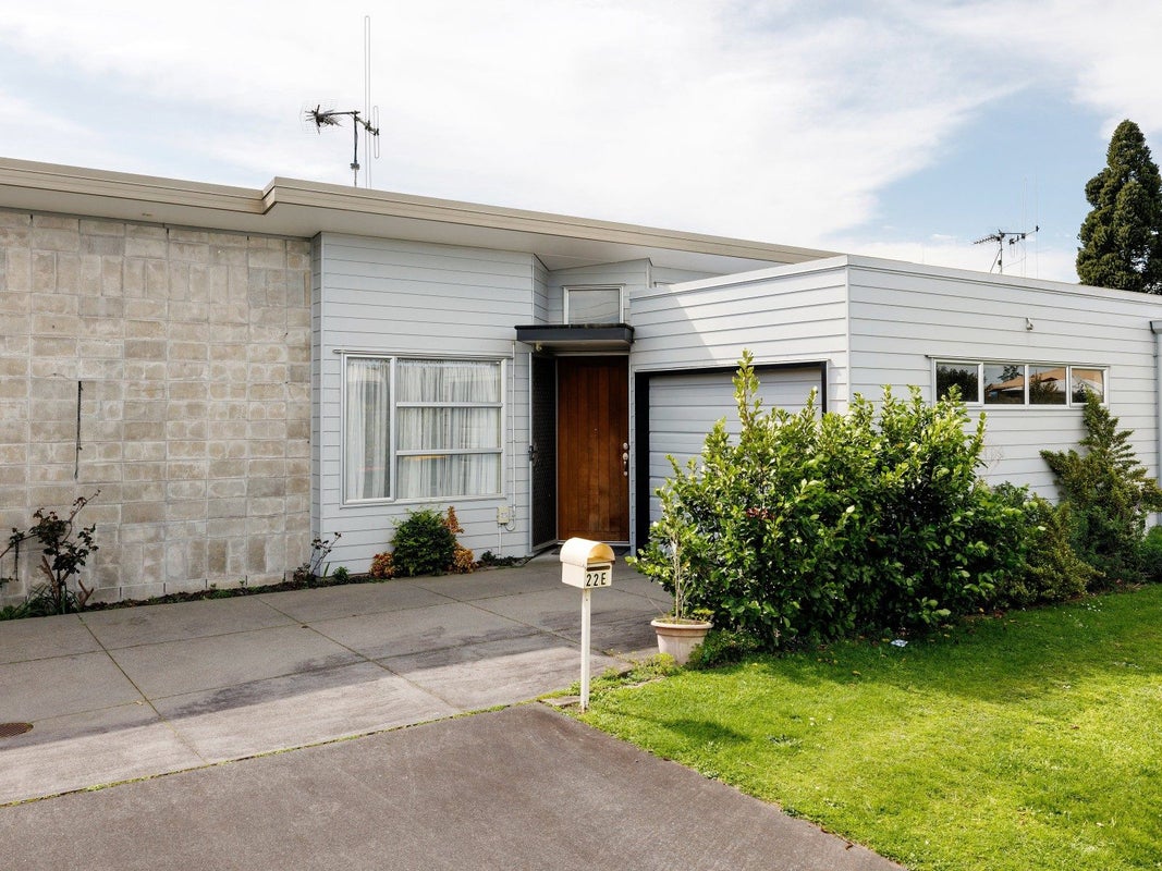 22E Sayer Street, Frankton, Hamilton - Carousel 1