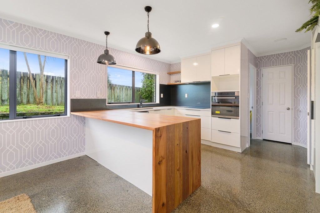 20 Western Road, Ngongotaha, Rotorua - Carousel 1