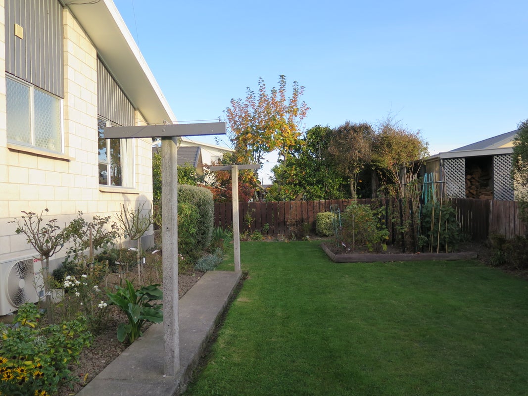 2/8 Hopkins Street, Gleniti, Timaru - Carousel 14