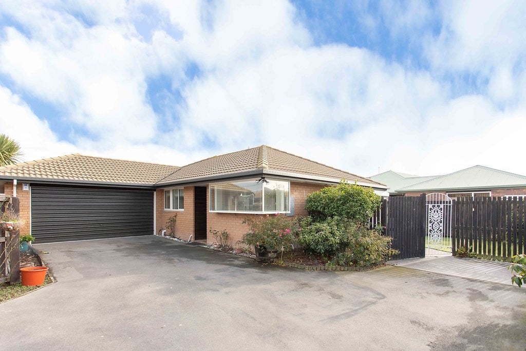2/90A Leaver Terrace, North New Brighton, Christchurch - Carousel 1