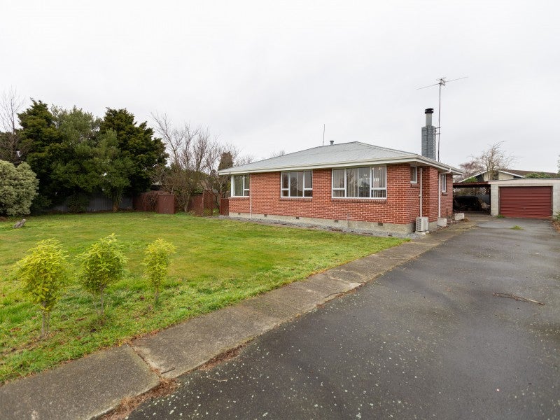 9 Petries Road, Woodend, Woodend - Carousel 1