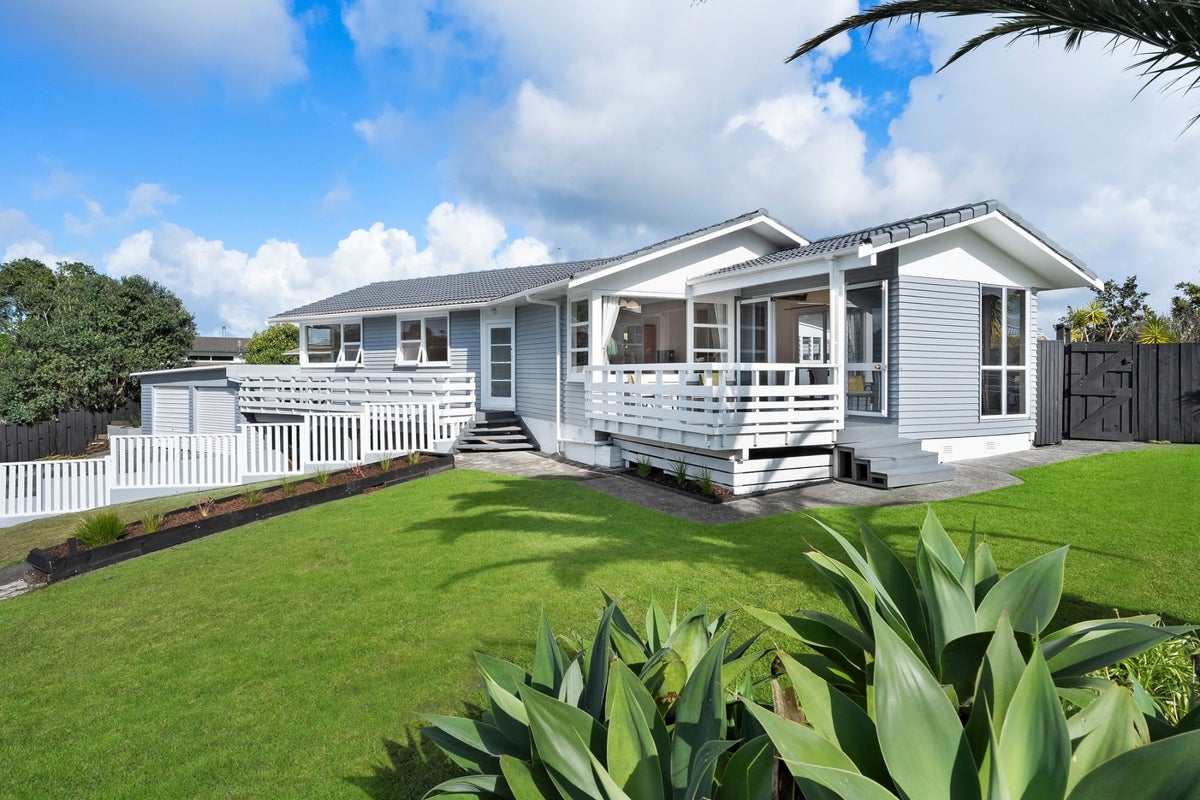 56 Waitaki Street, Henderson, Auckland - Carousel 1