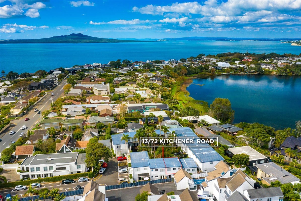 13/72 Kitchener Road, Milford, Auckland - Carousel 1