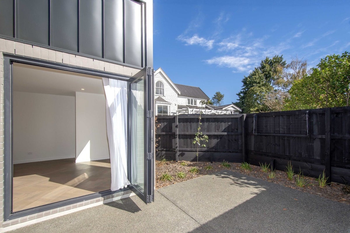 64A Opawa Road, Waltham, Christchurch - Carousel 14