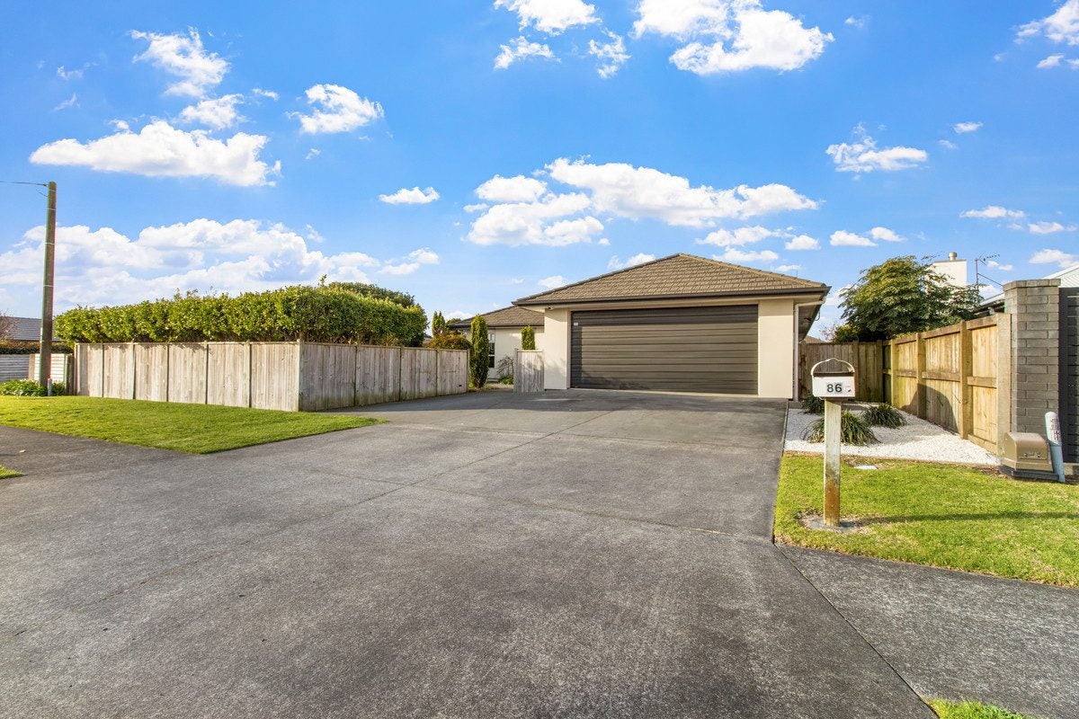 86 Wills Road, Bell Block, New Plymouth - Carousel 1