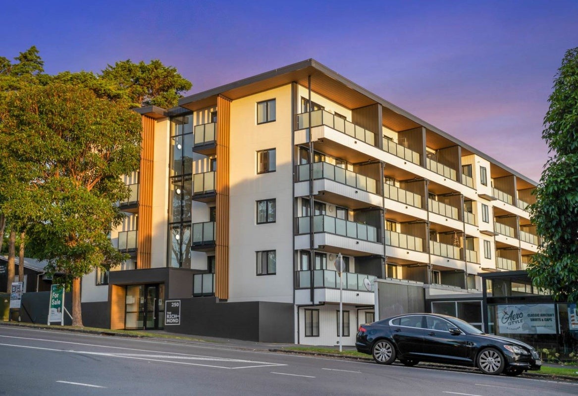 2M/250 Richmond Road, Grey Lynn, Auckland - Carousel 1