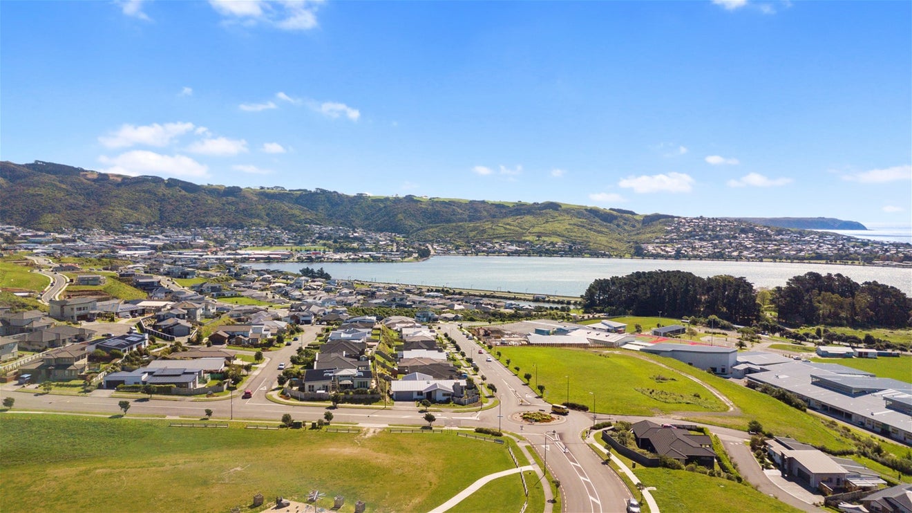 3 Baxters RISE, Aotea, Porirua - Carousel 2