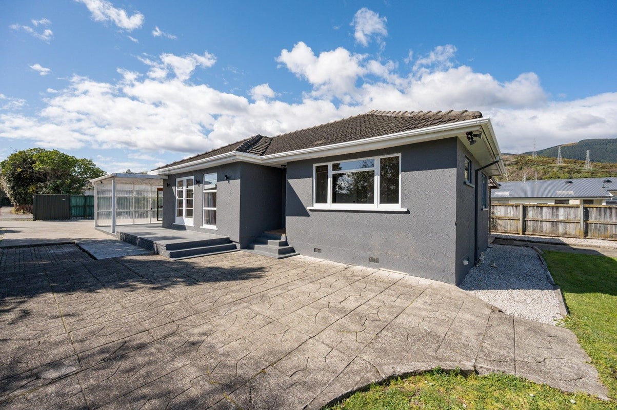 15 Palm Avenue, Stoke, Nelson - Carousel 1