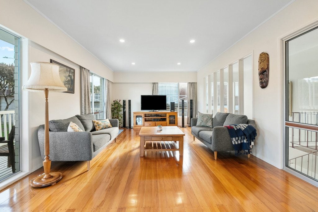 10 Archdall Street, Meadowbank, Auckland - Carousel 2