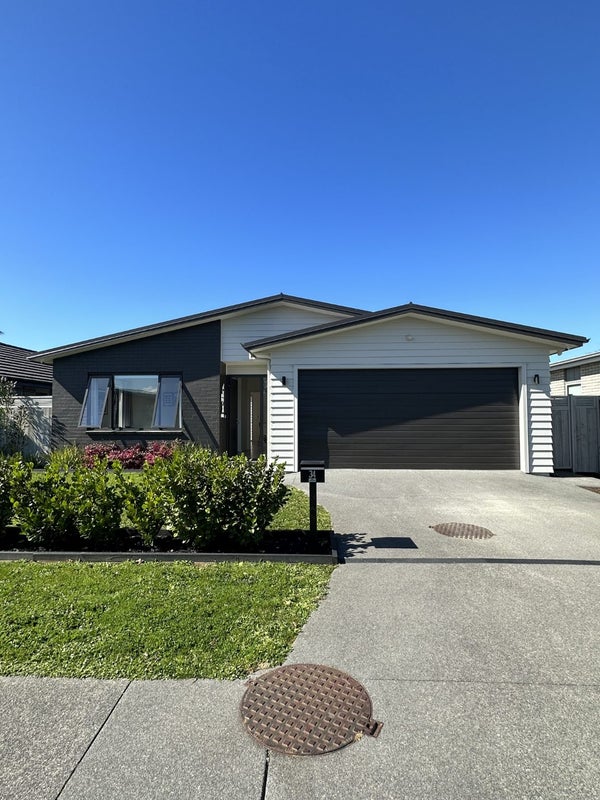34 Waituarua Drive, Takanini, Auckland - Carousel 1