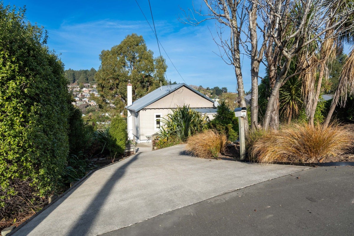 18 John Street, Abbotsford, Dunedin - Carousel 1