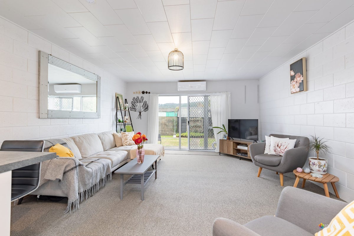 10/781 Fergusson Drive, Elderslea, Upper Hutt - Carousel 2
