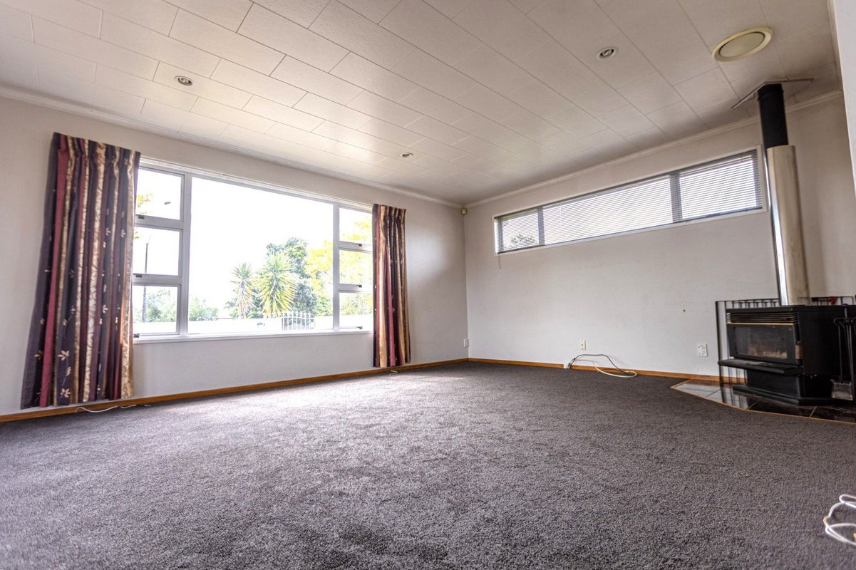 17 John F Kennedy Drive, Milson, Palmerston North - Carousel 2