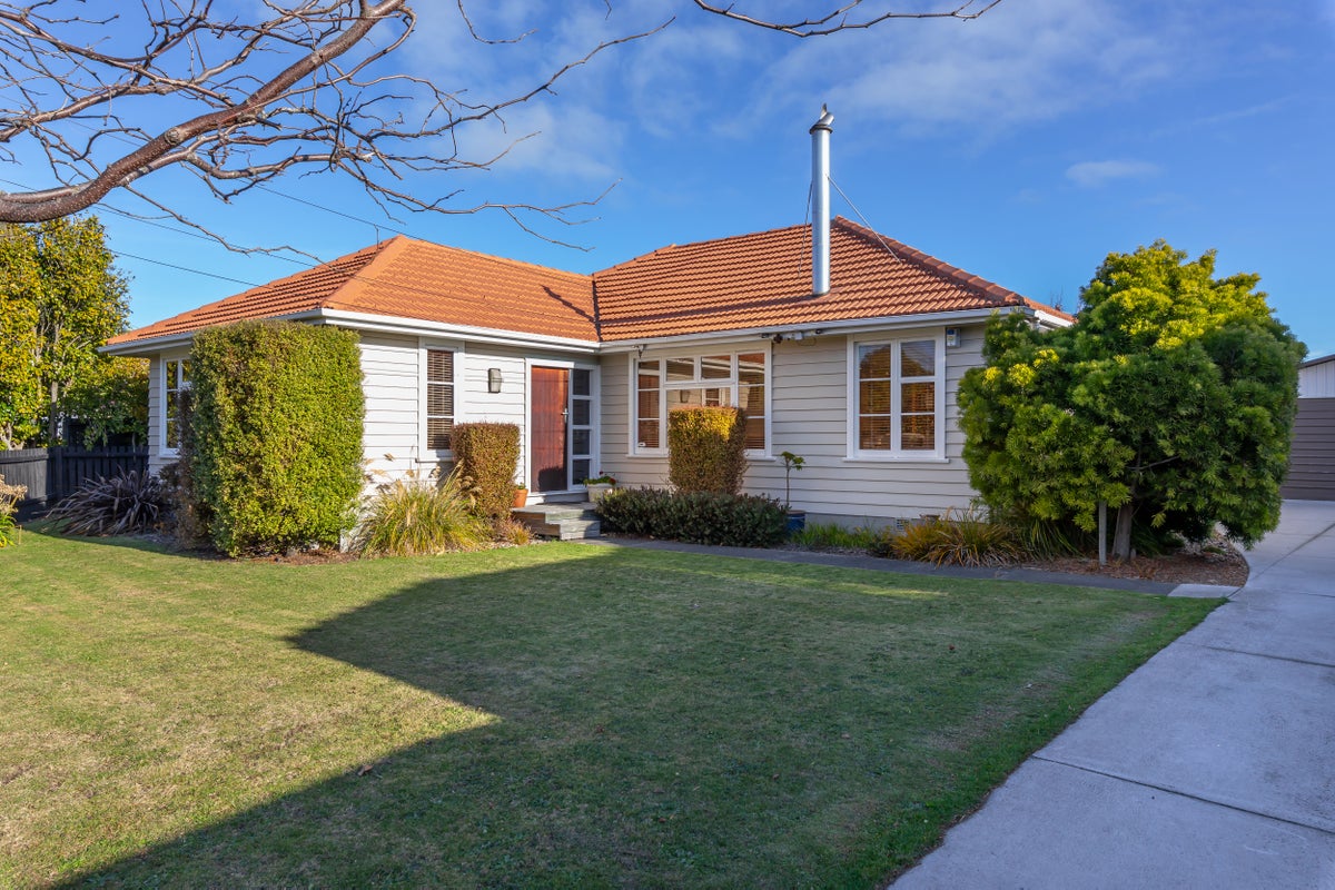 26 Derrett Place, Saint Martins, Christchurch - Carousel 1