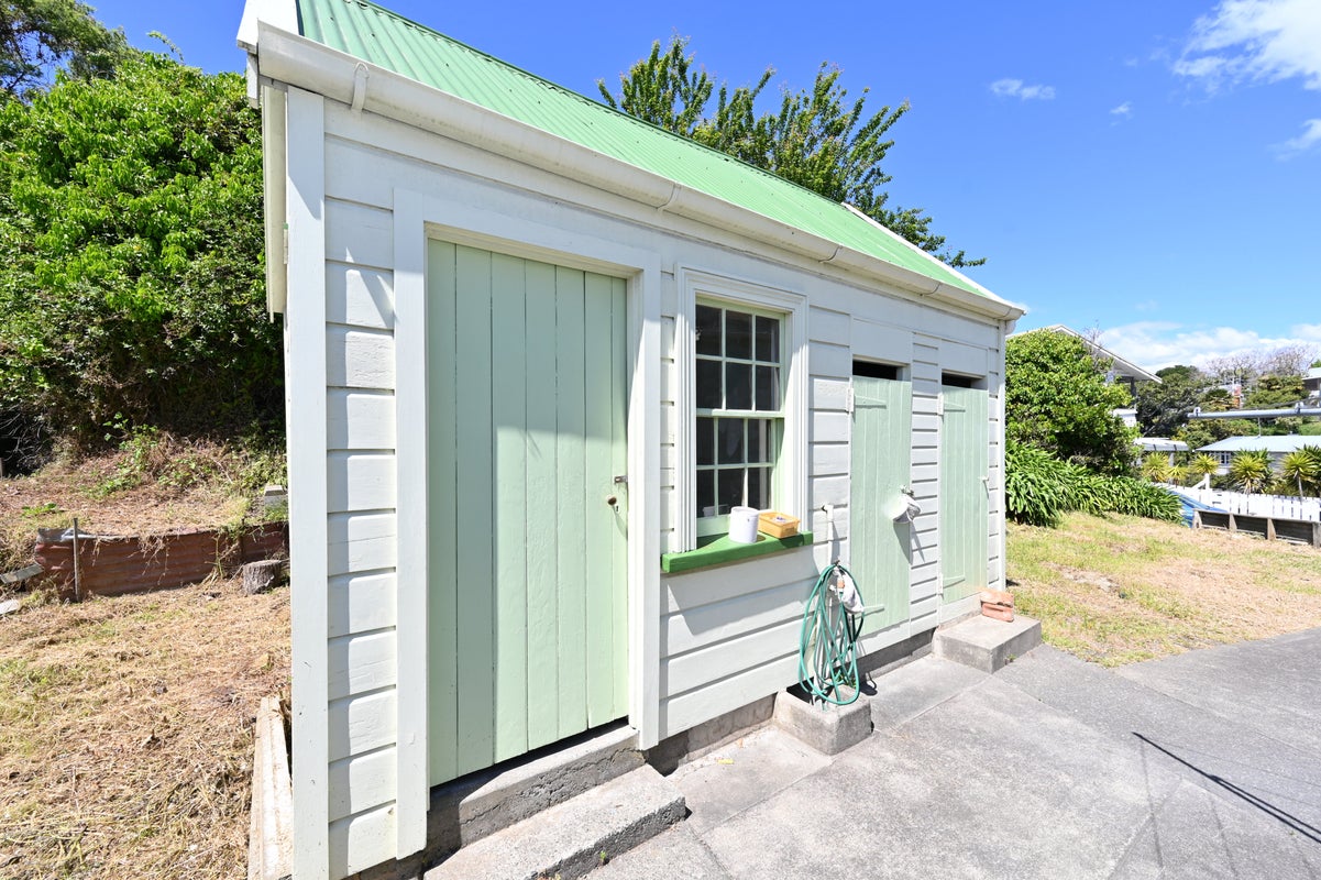 61 Shakespeare Road, Bluff Hill, Napier - Carousel 18