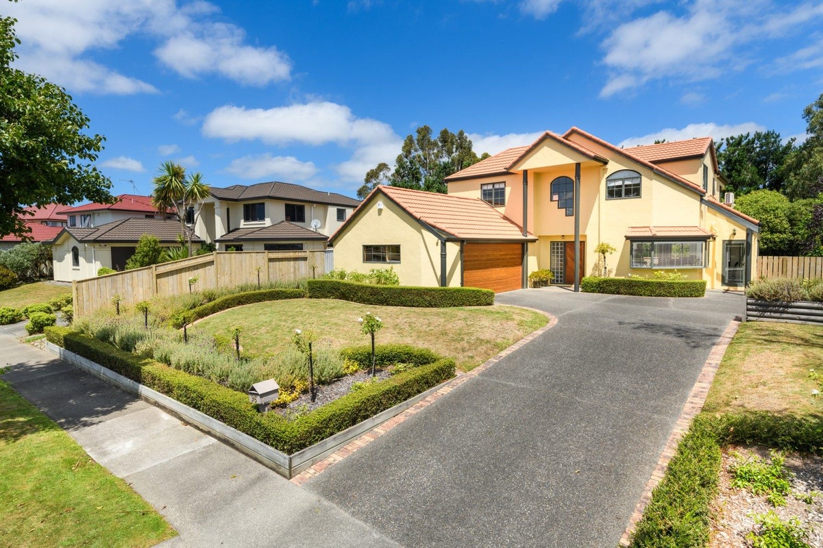 96 Pacific Drive, Fitzherbert, Palmerston North - Carousel 32