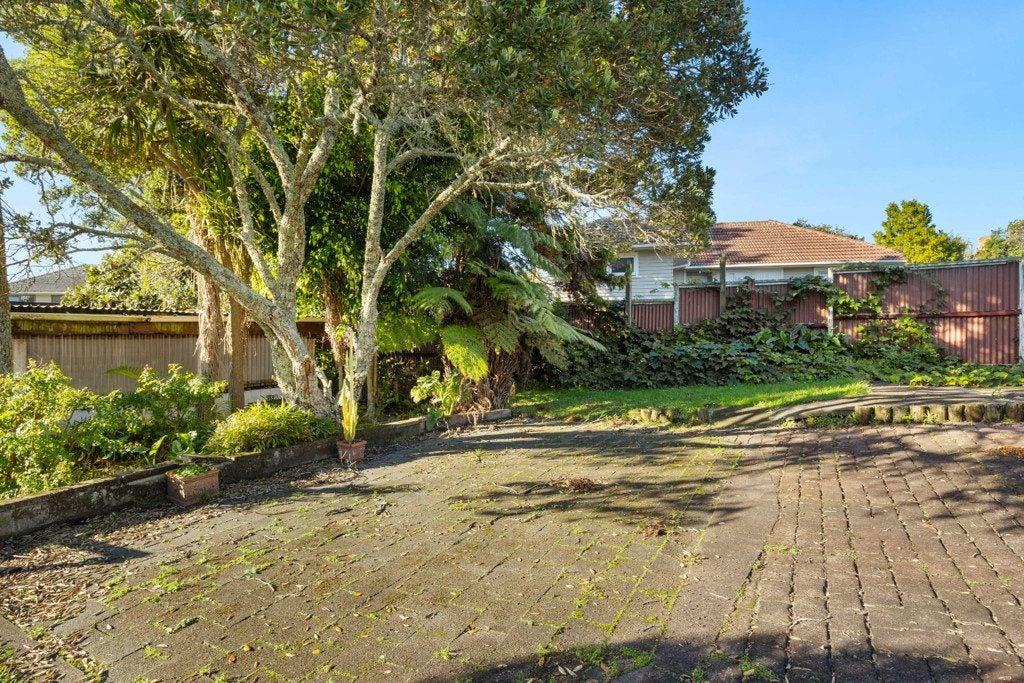 84 Barrys Road, Glendene, Auckland - Carousel 17