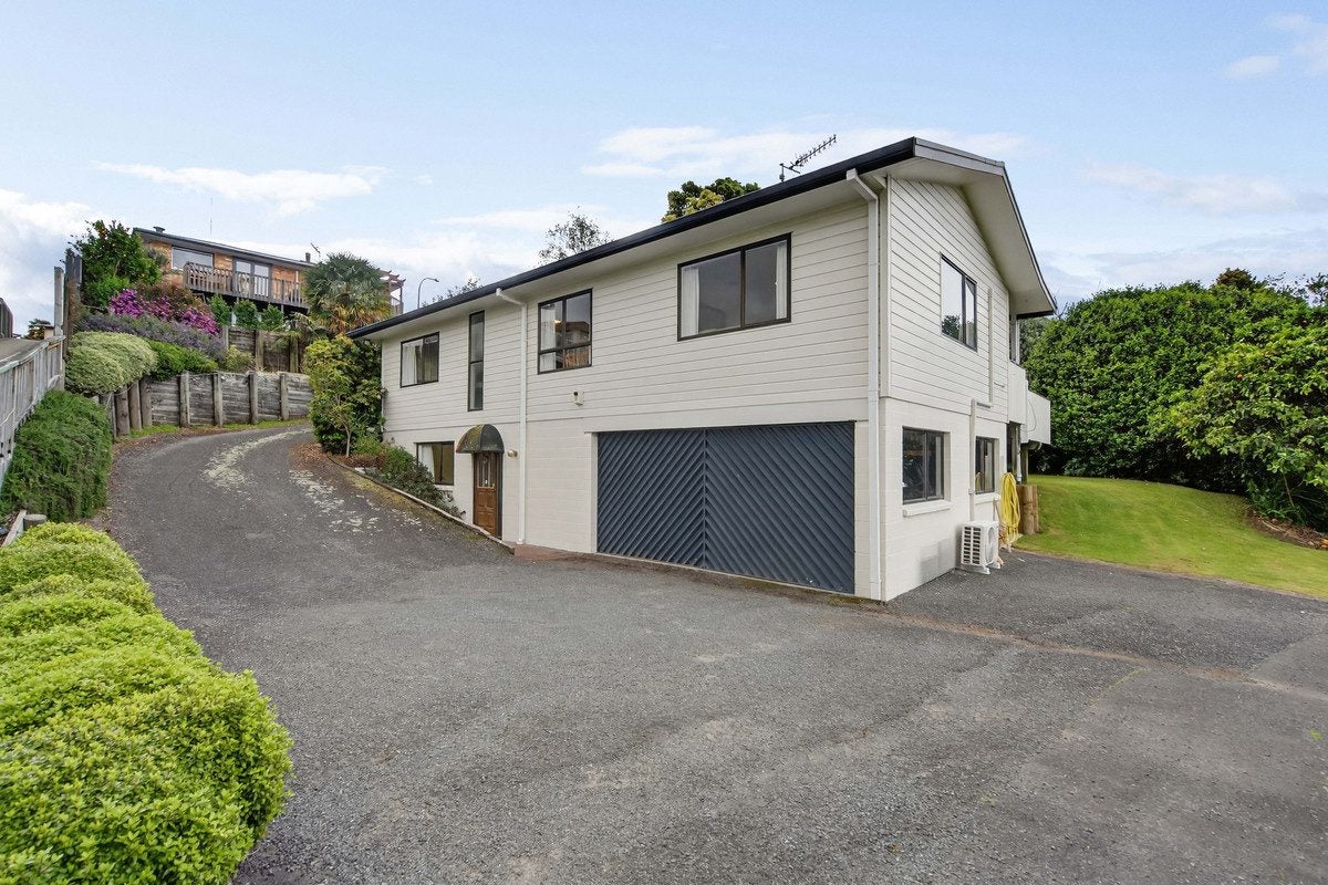 134 Ridge Street, Otumoetai, Tauranga - Carousel 1