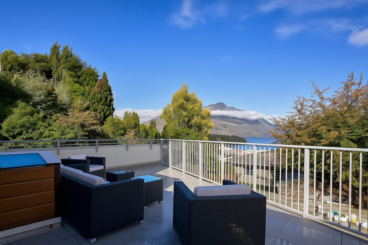 5A ANDERSON HGTS, Queenstown, QUEENSTOWN - Carousel 1