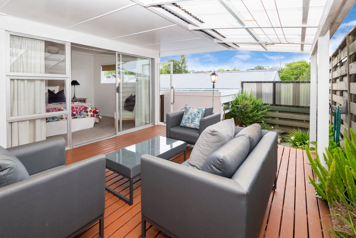 1/16 Castleton Drive, Mellons Bay, Auckland - Carousel 15