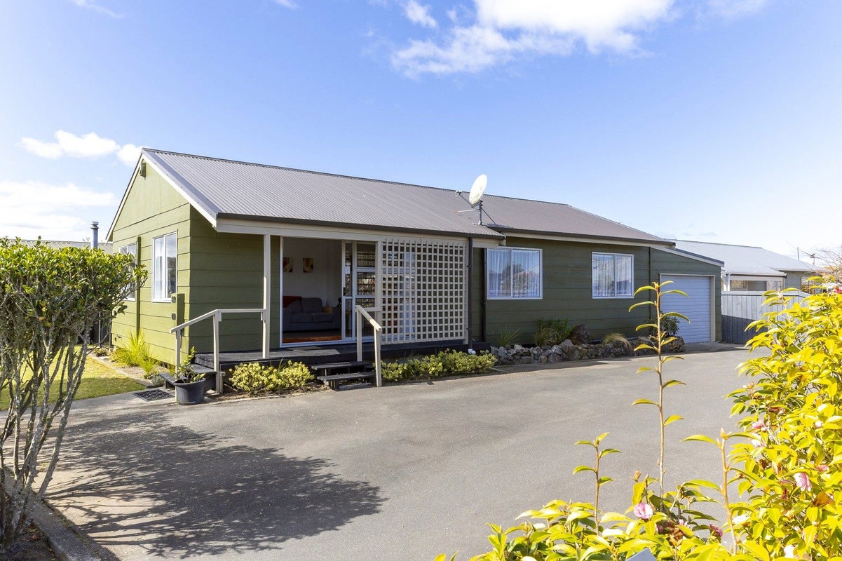 2/59 Lakewood Drive, Nukuhau, Taupo, Waikato - Carousel 1