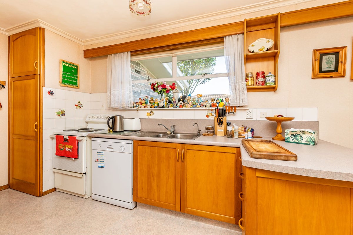 73 Ranui Avenue, Waimataitai, Timaru - Carousel 2
