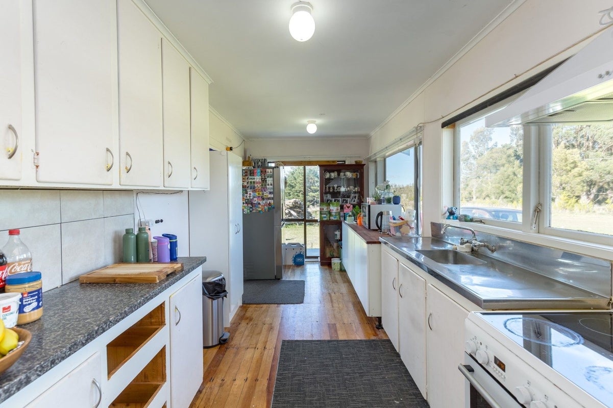 950 Norfolk Road, Carterton - Carousel 2