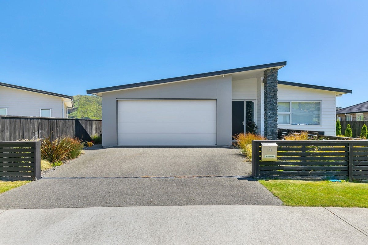 112 John Burke DR, PAPAKOWHAI, PORIRUA - Carousel 19