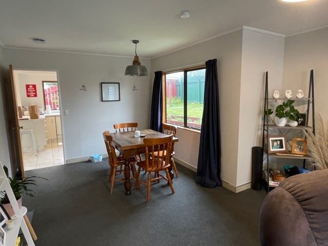 1/38 Kaikoura Street, Maupuia, Wellington - Carousel 2