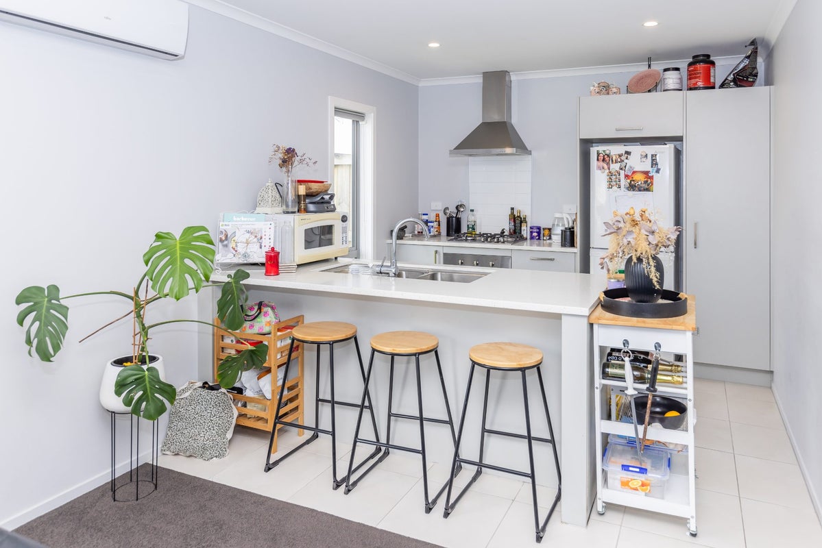 17 Taotahi Avenue, Dinsdale, Hamilton - Carousel 2