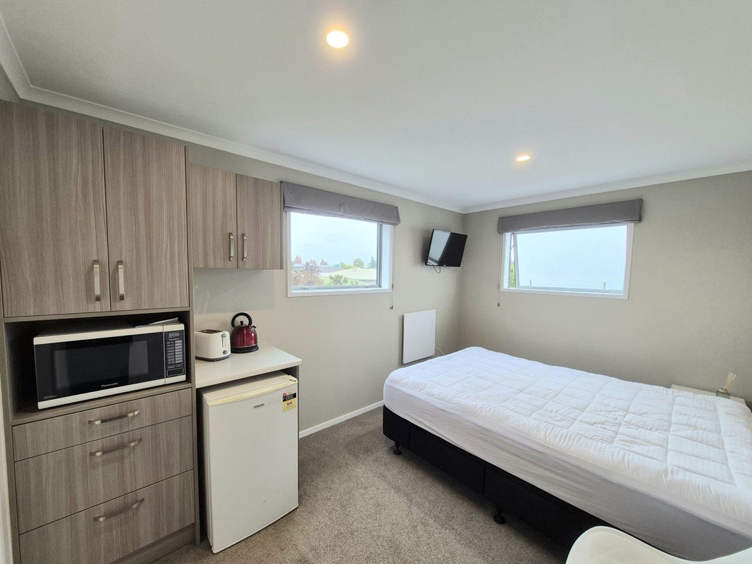 42A Beatty Street, Melville, Hamilton - Carousel 2