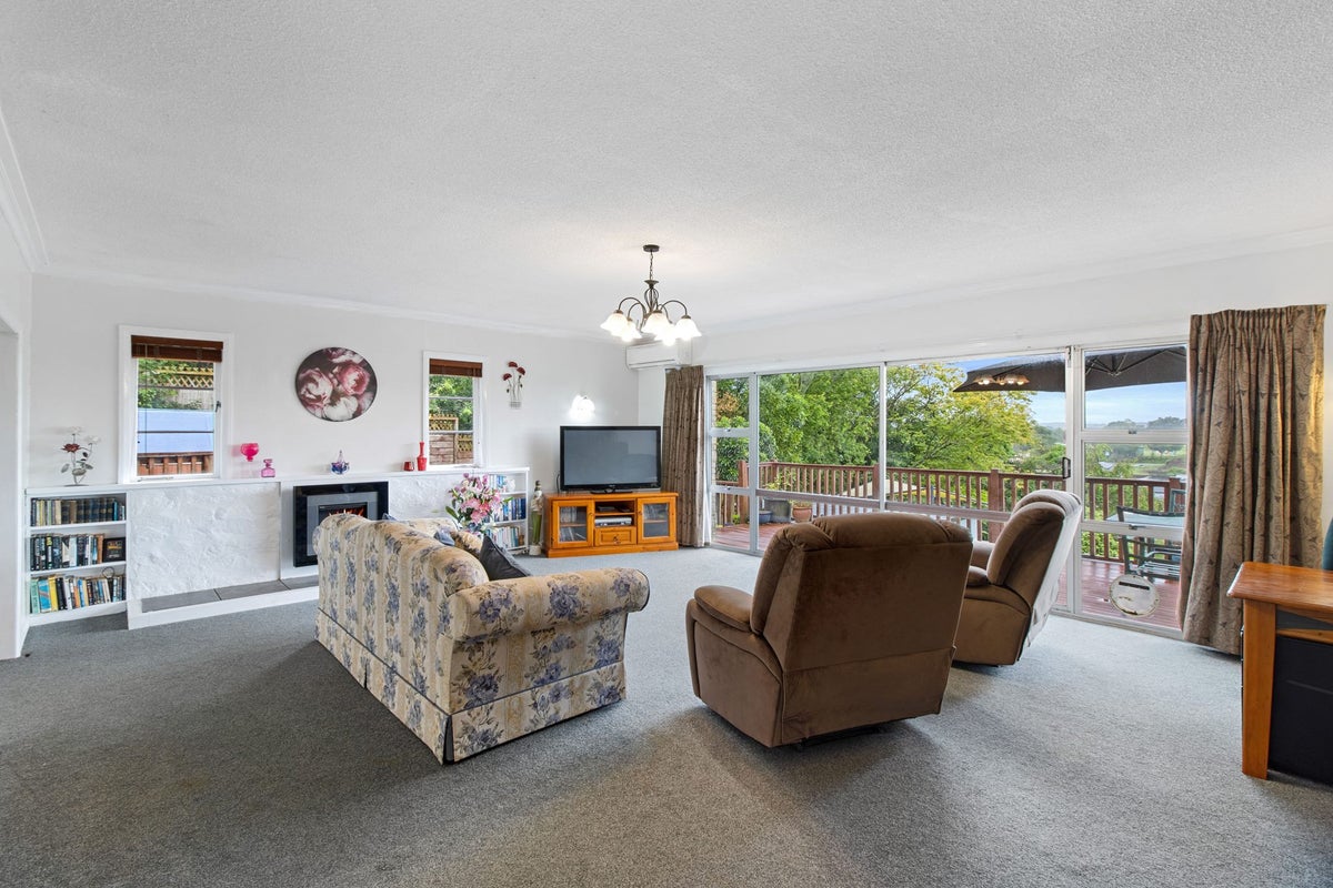 46 Oliver Street, Kihikihi, Te Awamutu - Carousel 2