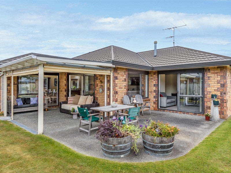 4 Kennedy Place, Waikanae Beach, Waikanae - Carousel 2