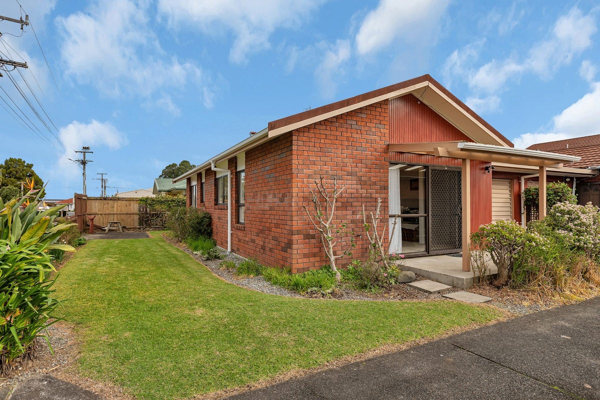 5 Mains Avenue, Kensington, Whangarei - Carousel 1