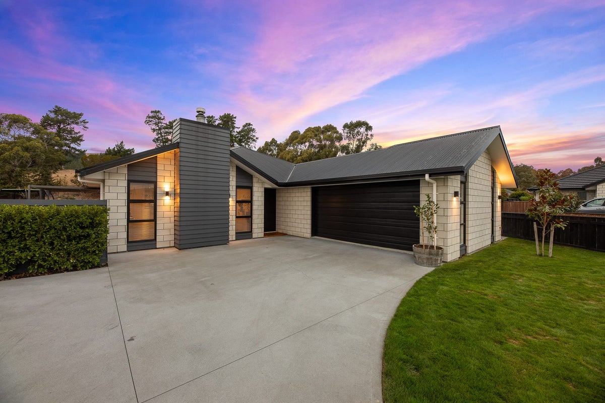 49 Grigg Drive, Witherlea, Blenheim - Carousel 2