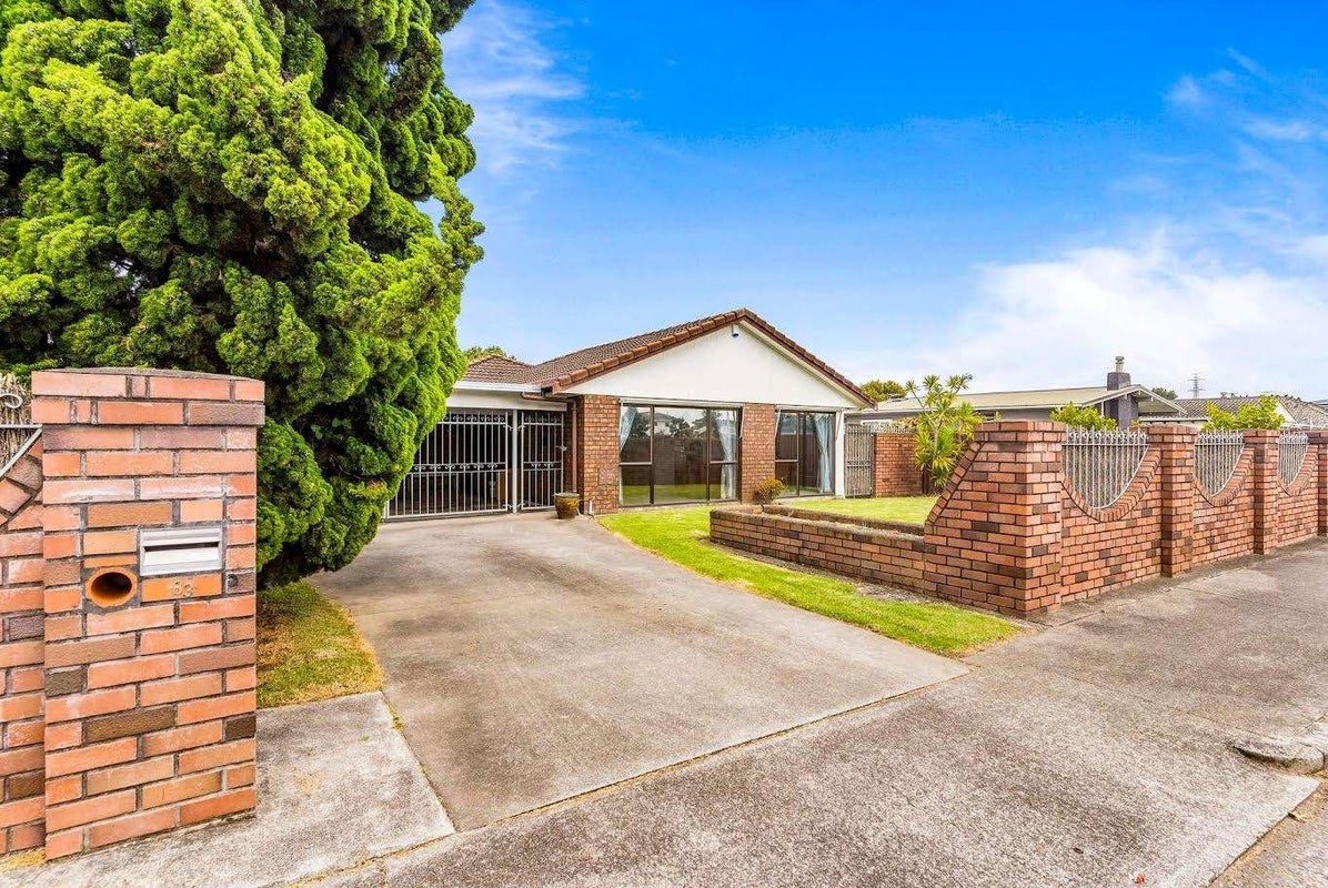 83 Pakuranga Road, Pakuranga, Auckland - Carousel 1