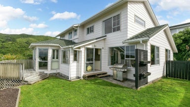 14 Mclintock Street, Johnsonville, Wellington - Carousel 1