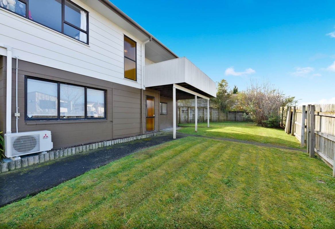 1 Tableau Place, Totara Vale, Auckland - Carousel 2