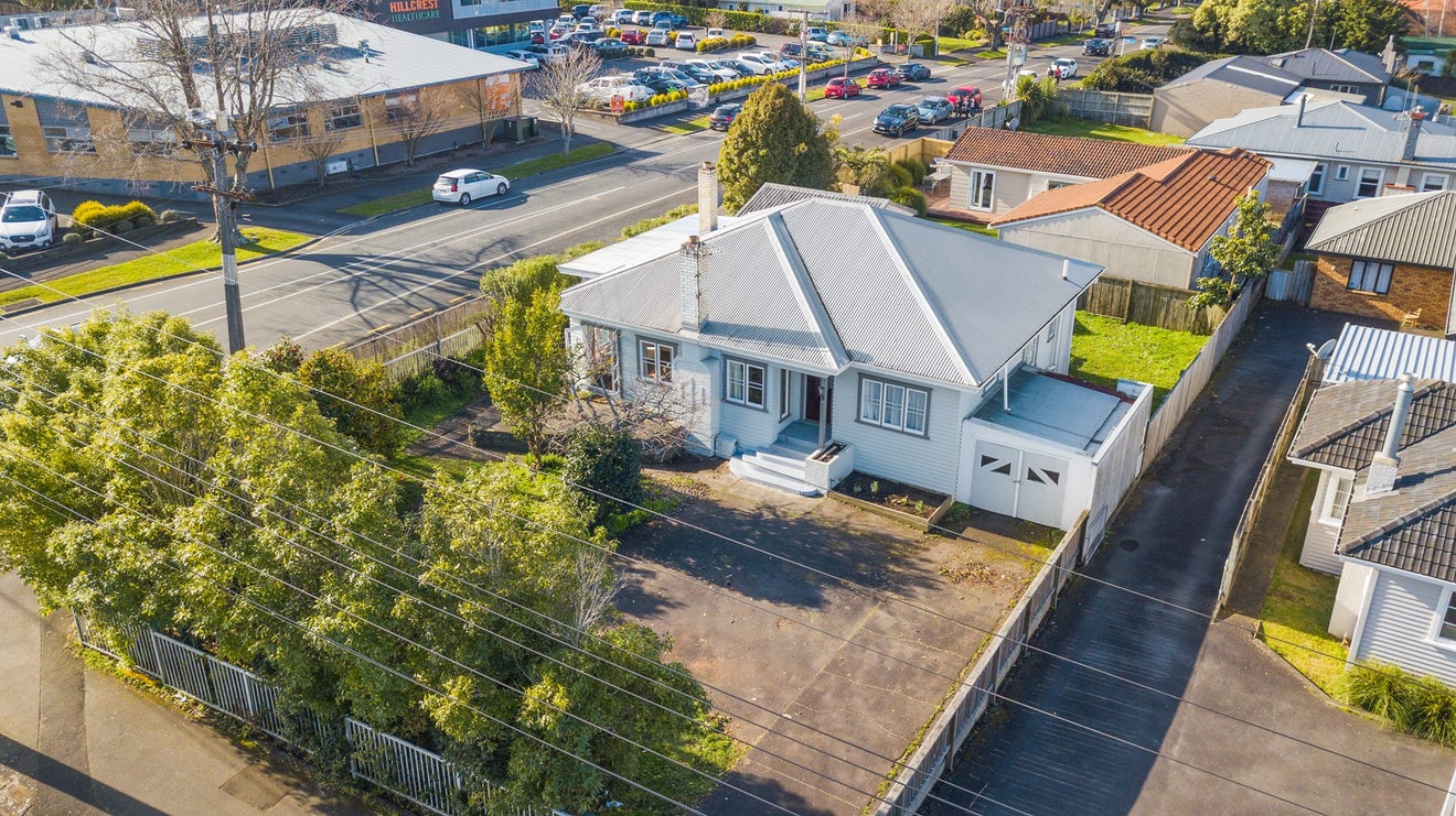 161 Cambridge Road, Hillcrest, Hamilton - Carousel 2