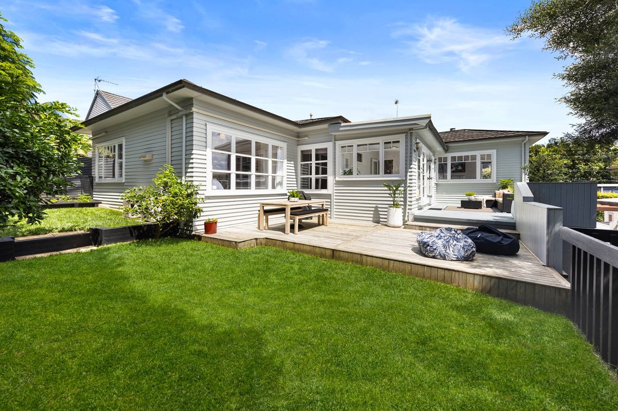 61B Landscape Road, Mount Eden, Auckland - Carousel 1